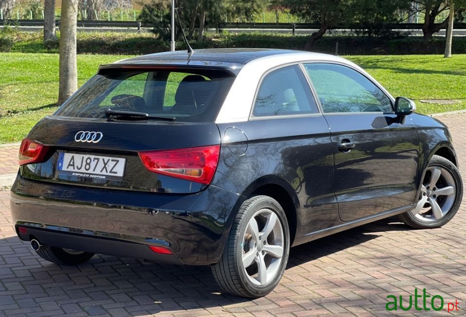 2011' Audi A1 photo #1