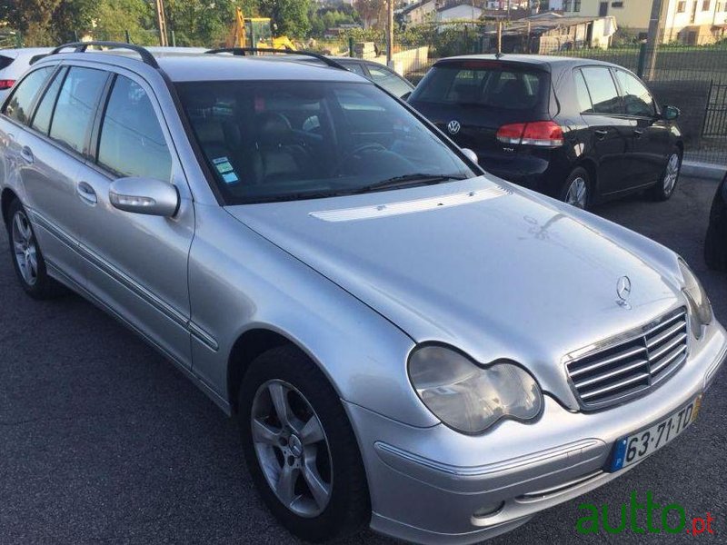 2002' Mercedes-Benz C-220 photo #1