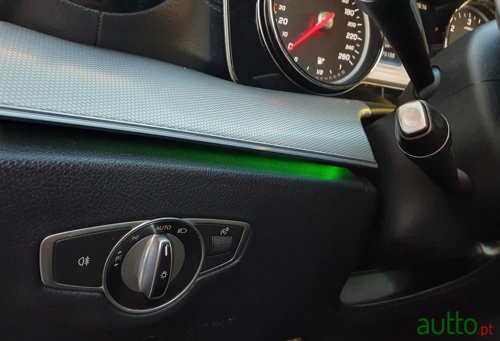 2018' Mercedes-Benz Classe E photo #5