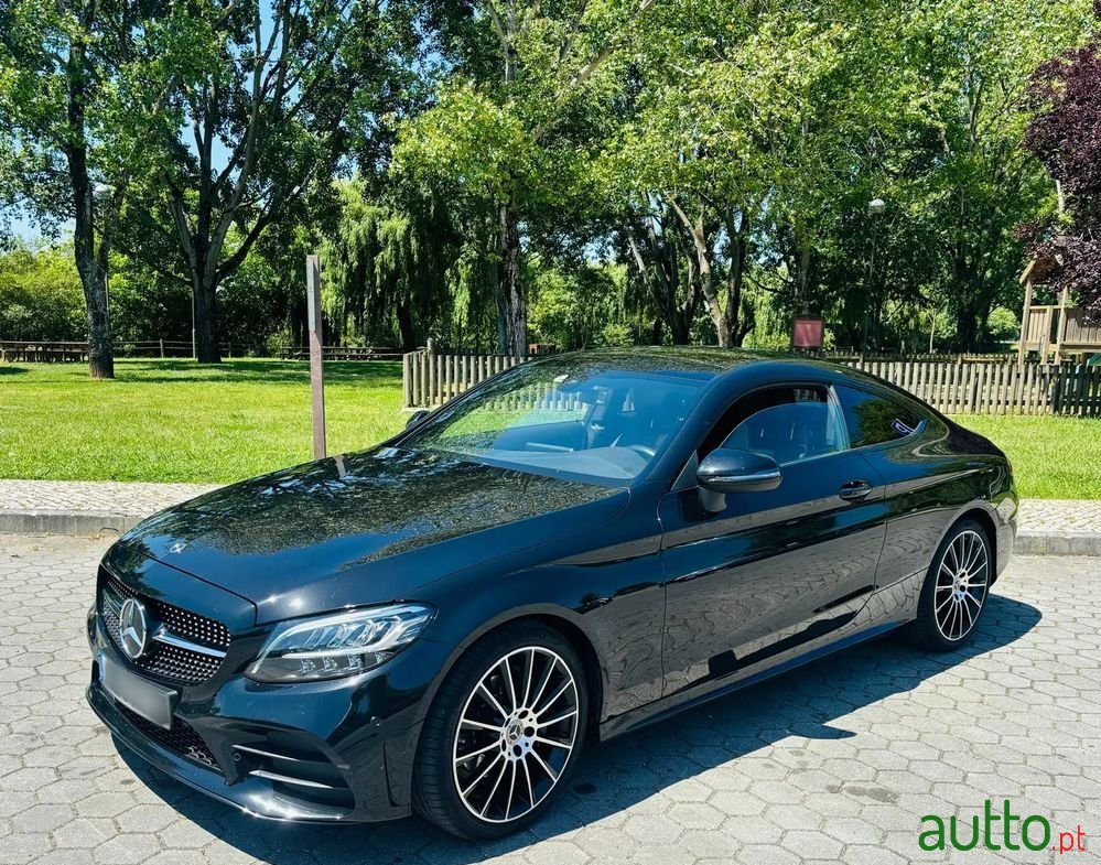2020' Mercedes-Benz Classe C D Amg Line photo #2