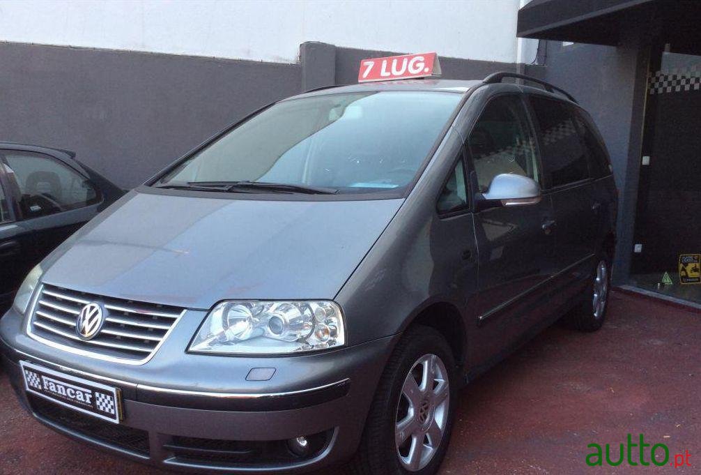 2005' Volkswagen Sharan 1.9 TDi Highline Tip photo #1