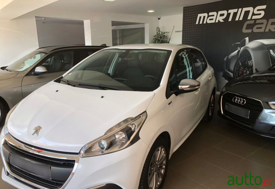 2016' Peugeot 208 photo #1