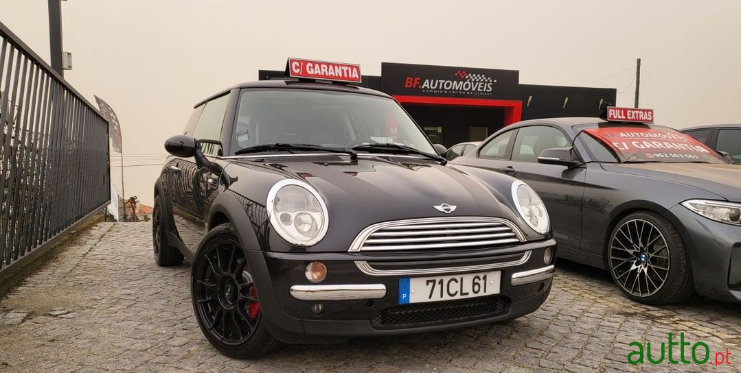 2002' MINI One photo #1