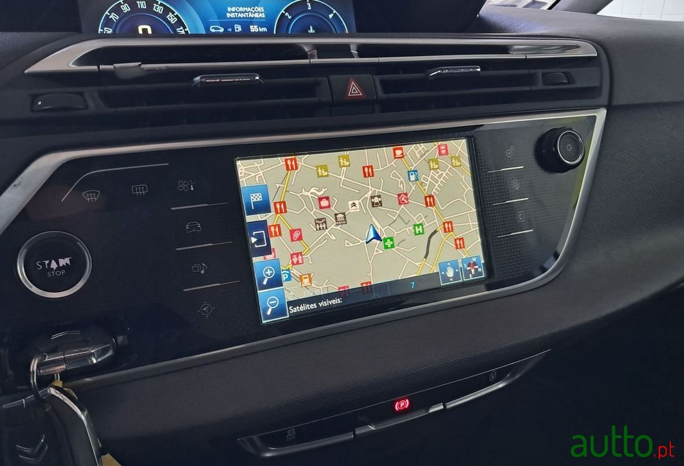 2014' Citroen C4 Grand Picasso photo #6