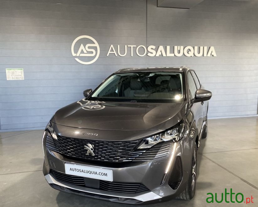 2021' Peugeot 5008 photo #1