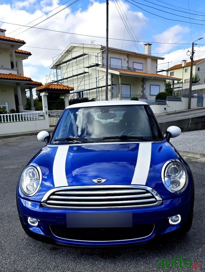 2008' MINI Cooper D 3 Portas photo #2