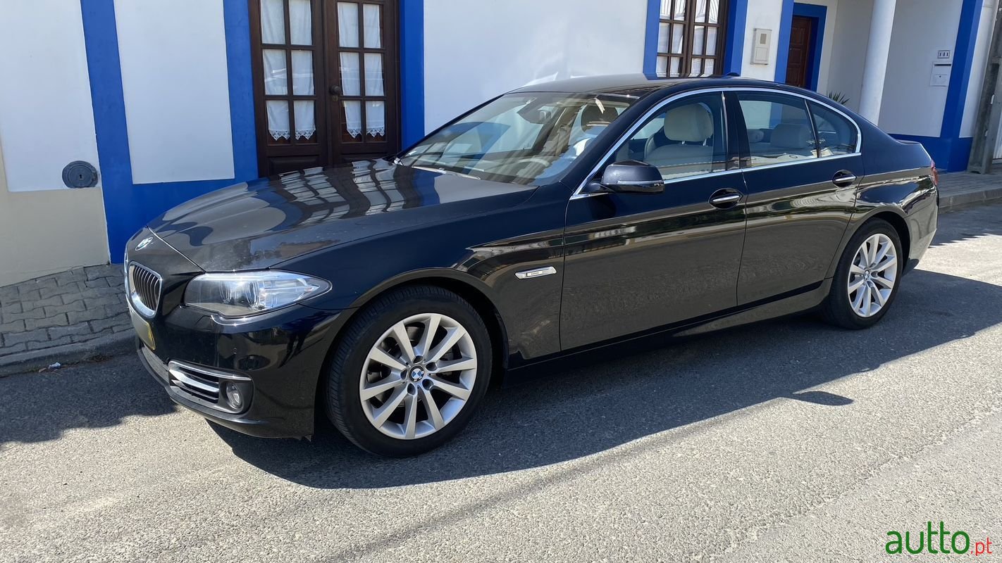 2015' BMW 520 photo #2