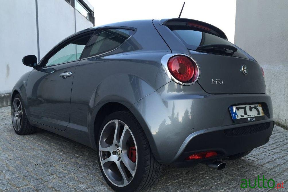 2011' Alfa Romeo MiTo 1.3 jtd distinctive 5kq photo #1