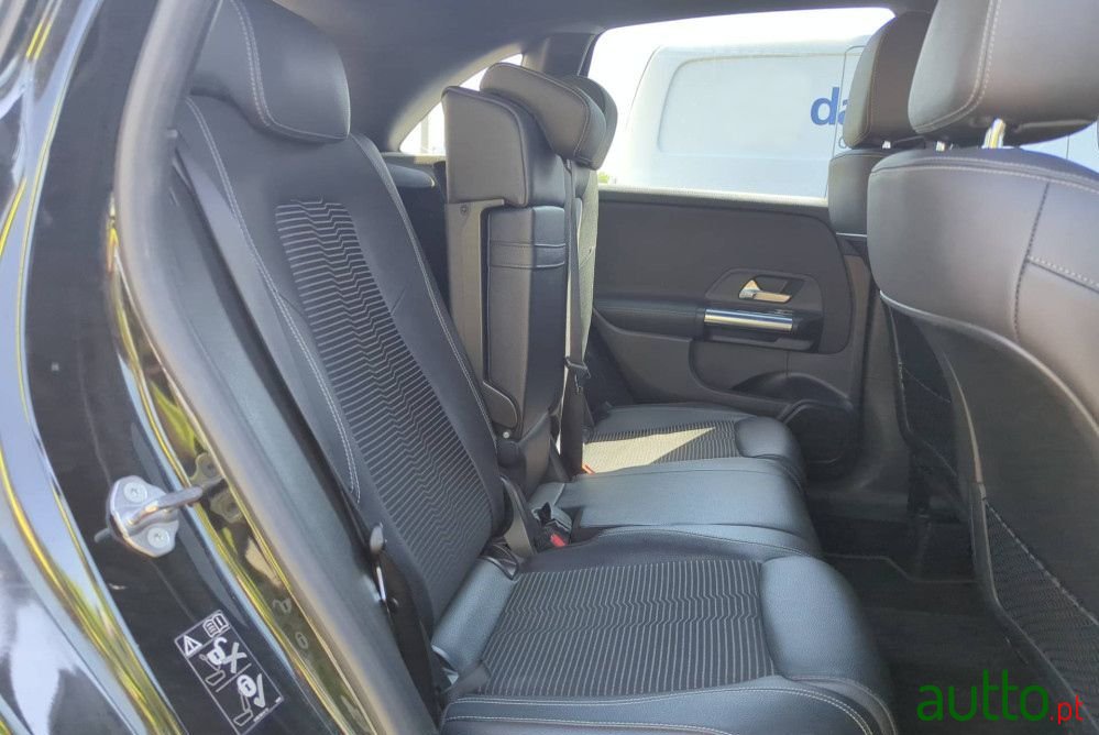 2022' Mercedes-Benz Classe B photo #4