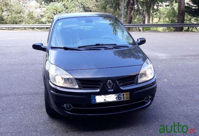 2007' Renault Grand Scenic photo #3