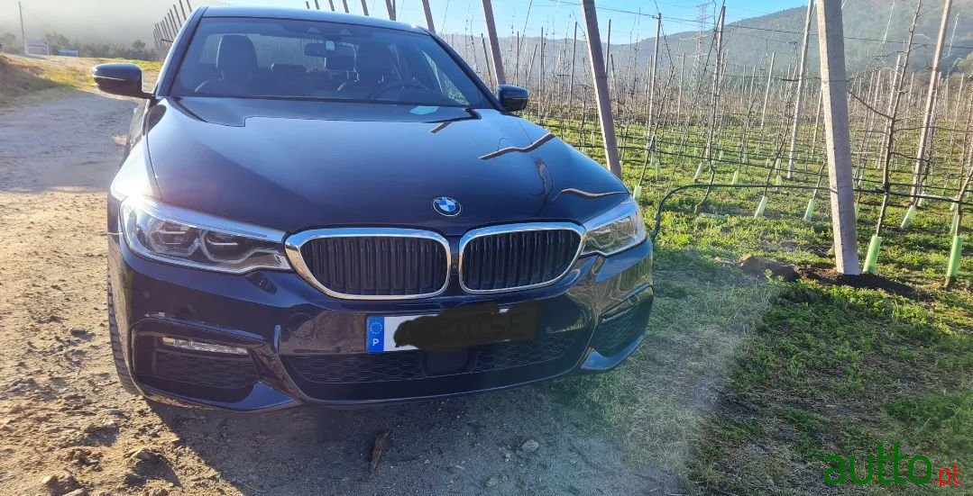 2017' BMW 530 photo #2