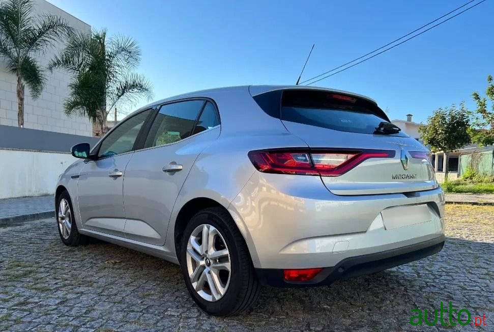 2018' Renault Megane photo #3