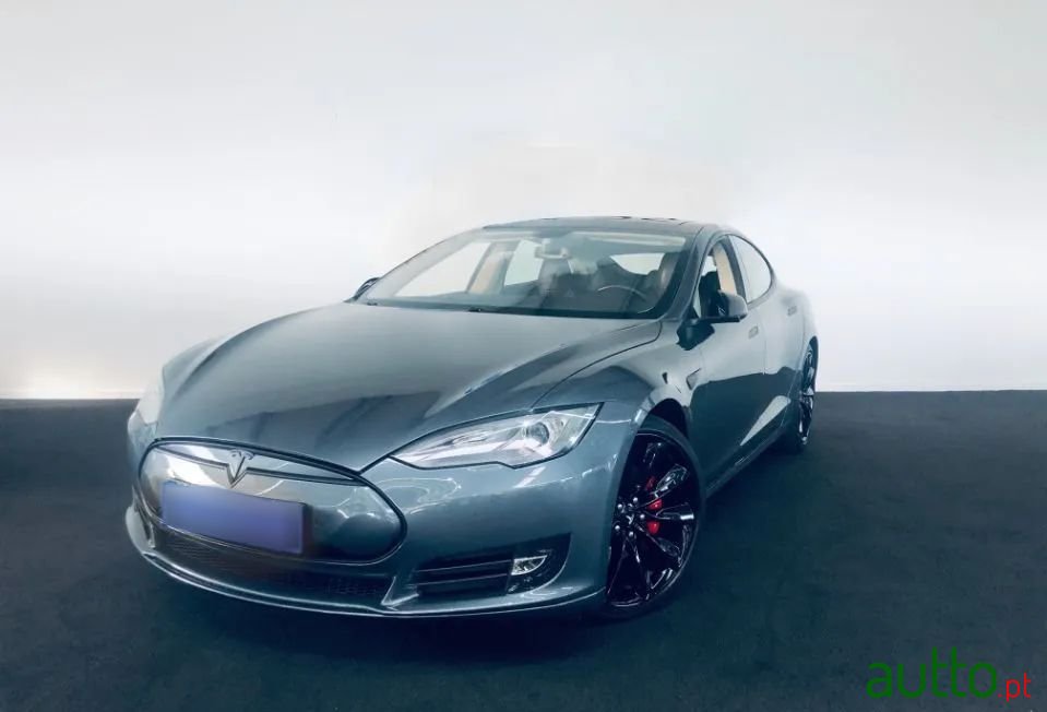 2014' Tesla Model S photo #1