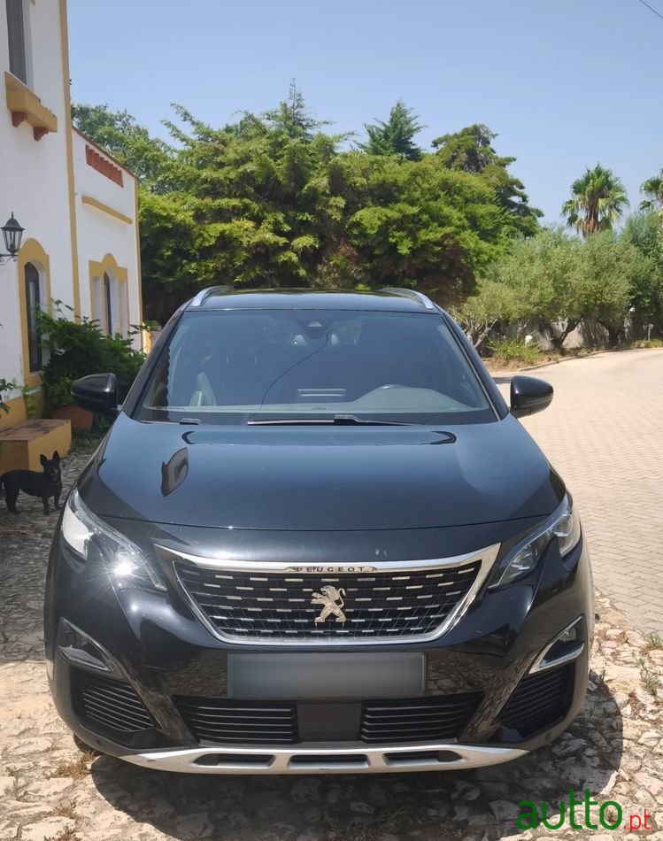 2018' Peugeot 5008 photo #1