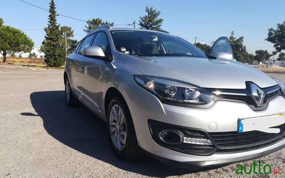 2014' Renault Megane photo #1