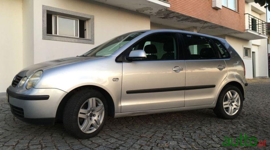 2003' Volkswagen Polo photo #2