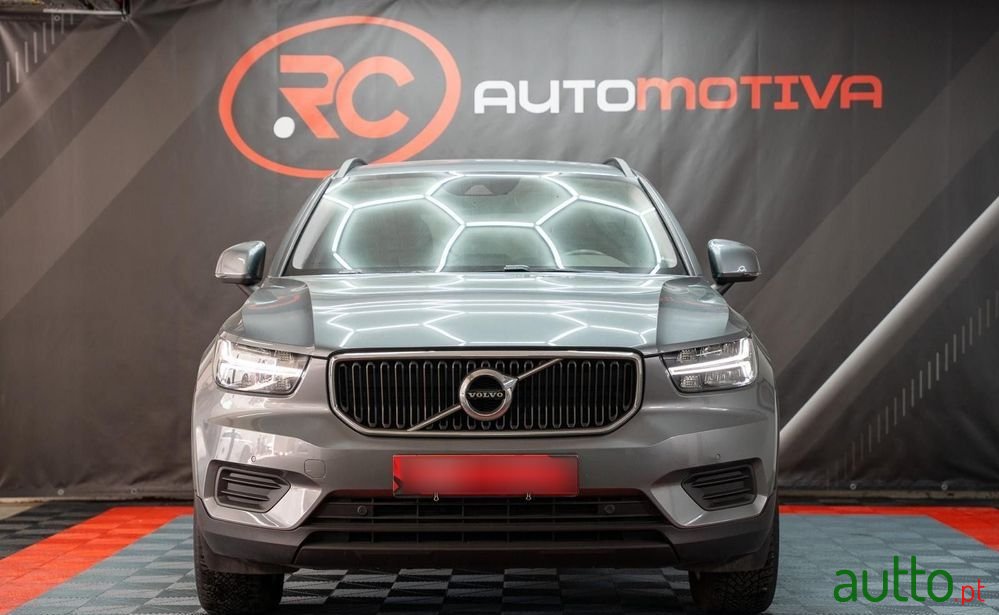 2019' Volvo Xc 40 2.0 D3 Momentum photo #2