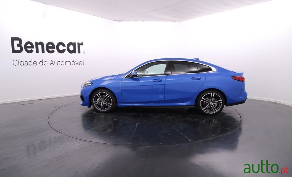 2021' BMW 216 D Pack M photo #3