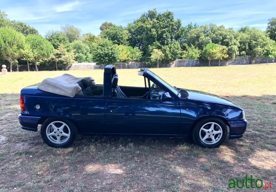 1990' Opel Kadett photo #3