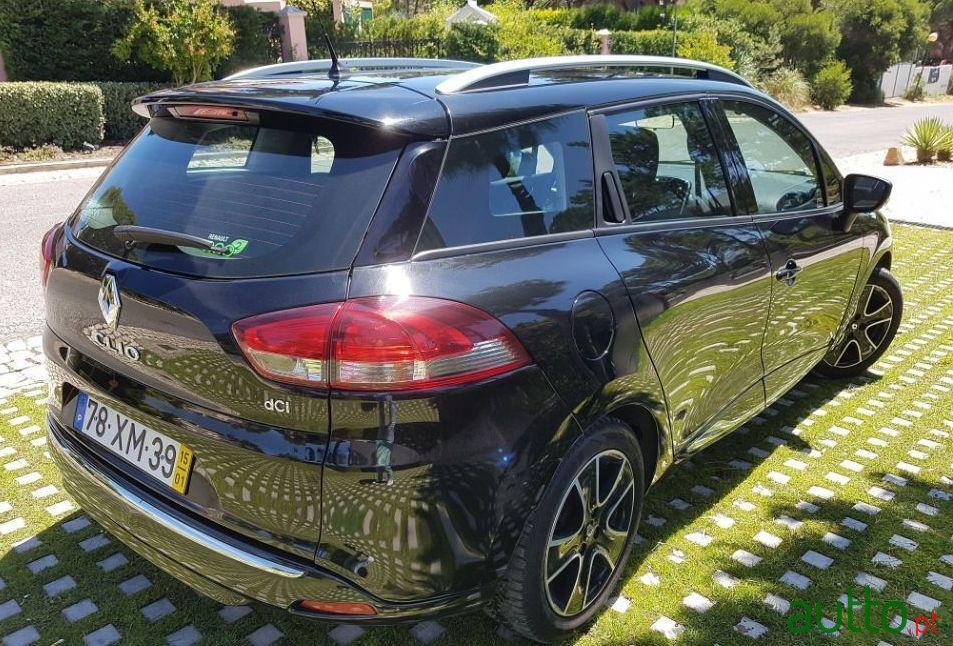 2015' Renault Clio Sport Tourer photo #1