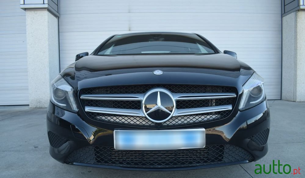 2014' Mercedes-Benz A 180 photo #2