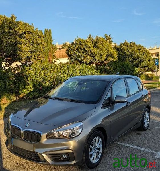 2015' BMW Série 2 D Aut. Advantage photo #1