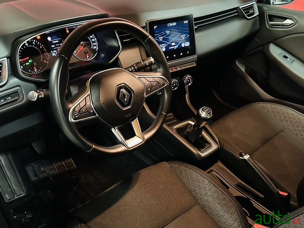 2020' Renault Clio photo #5