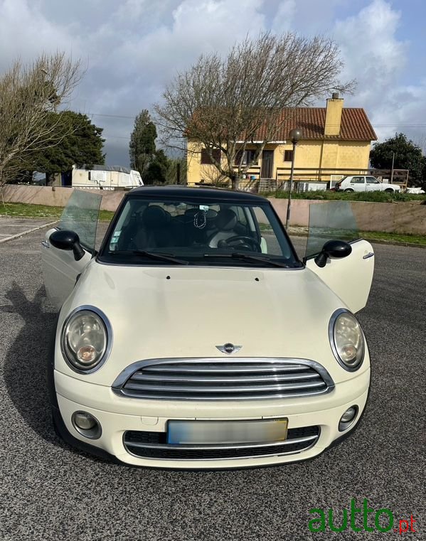 2007' MINI Cooper D photo #2