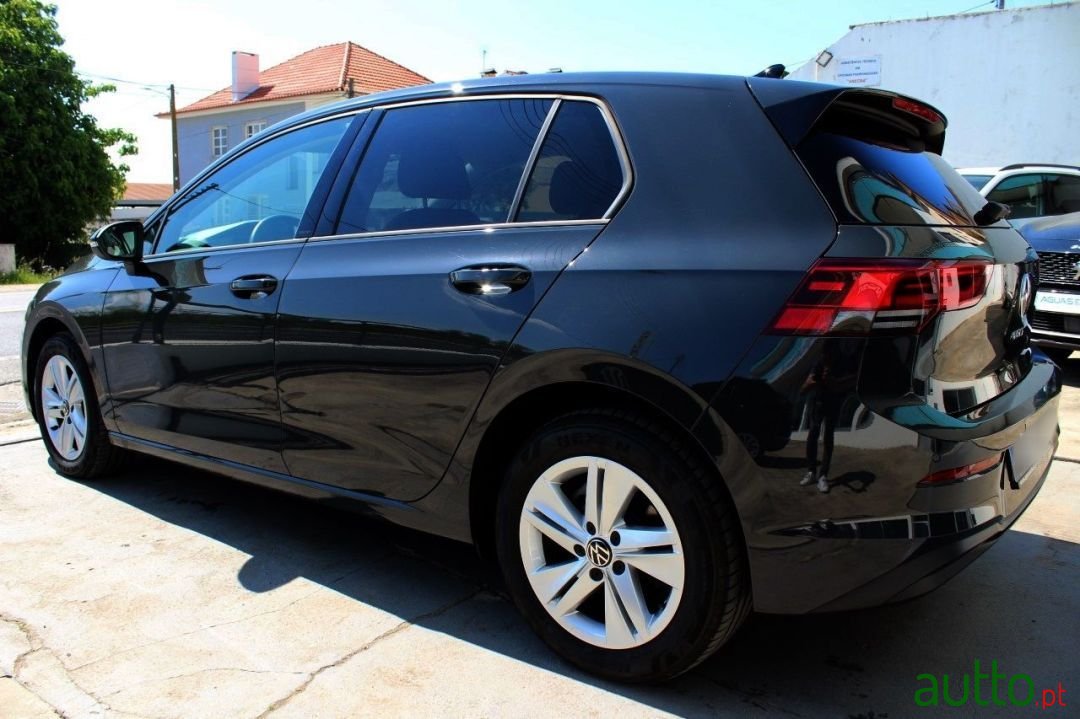 2022' Volkswagen Golf photo #3