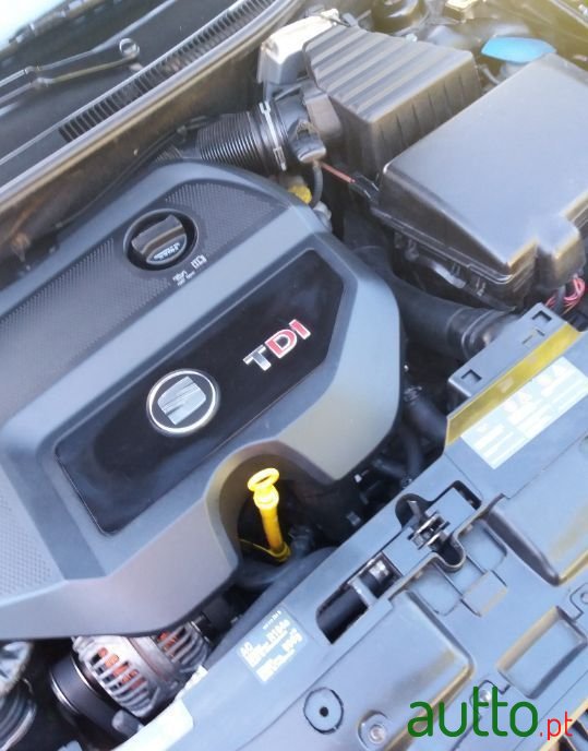 2002' SEAT Ibiza Sport photo #2