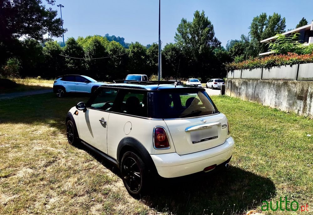 2008' MINI Cooper D 3 Portas photo #5