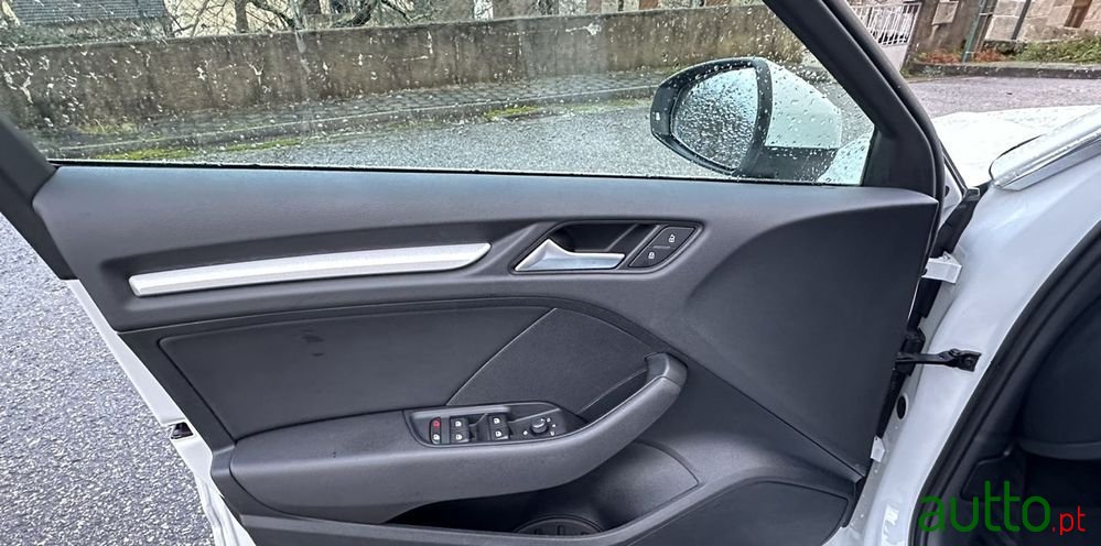 2018' Audi A3 Sportback photo #4