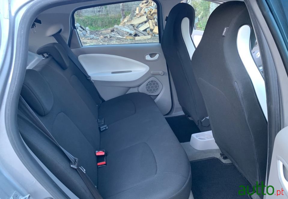 2015' Renault Zoe photo #4