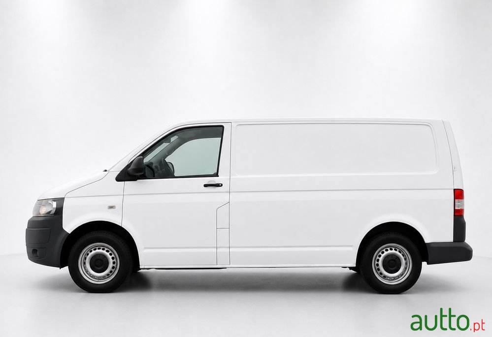 2013' Volkswagen Transporter photo #3