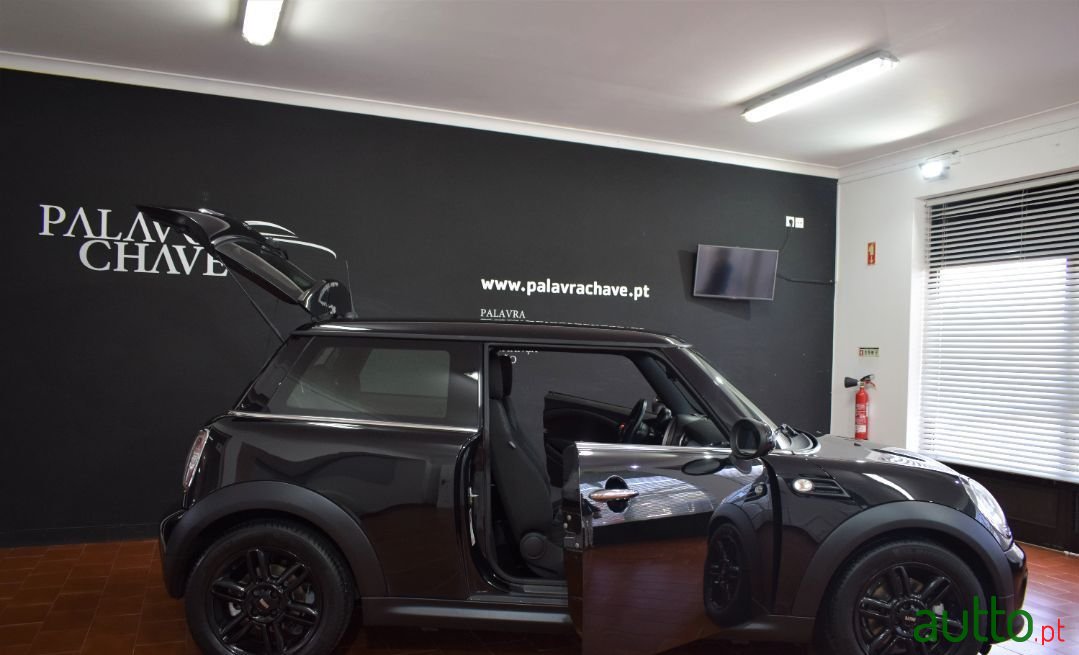 2014' MINI One photo #4