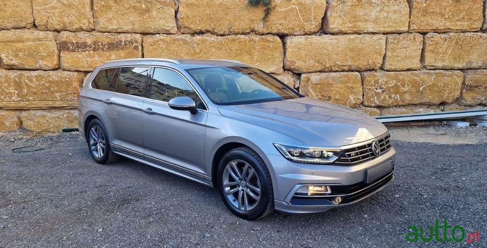 2018' Volkswagen Passat Variant photo #4