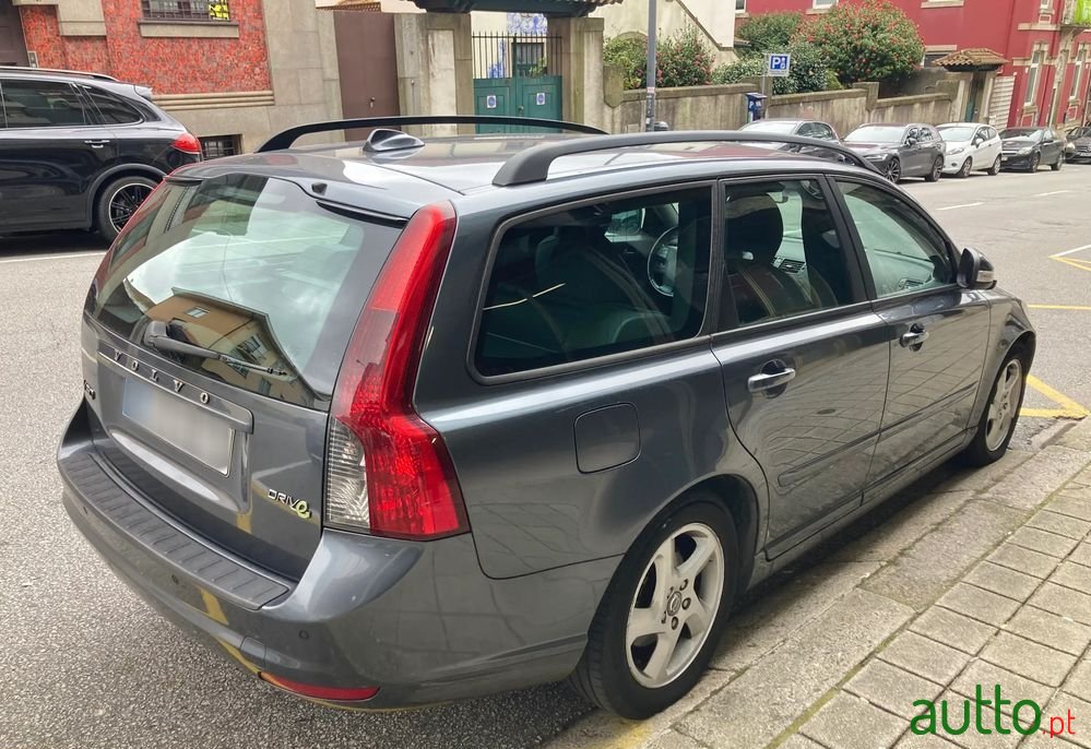 2010' Volvo V50 1.6 D Drive photo #1