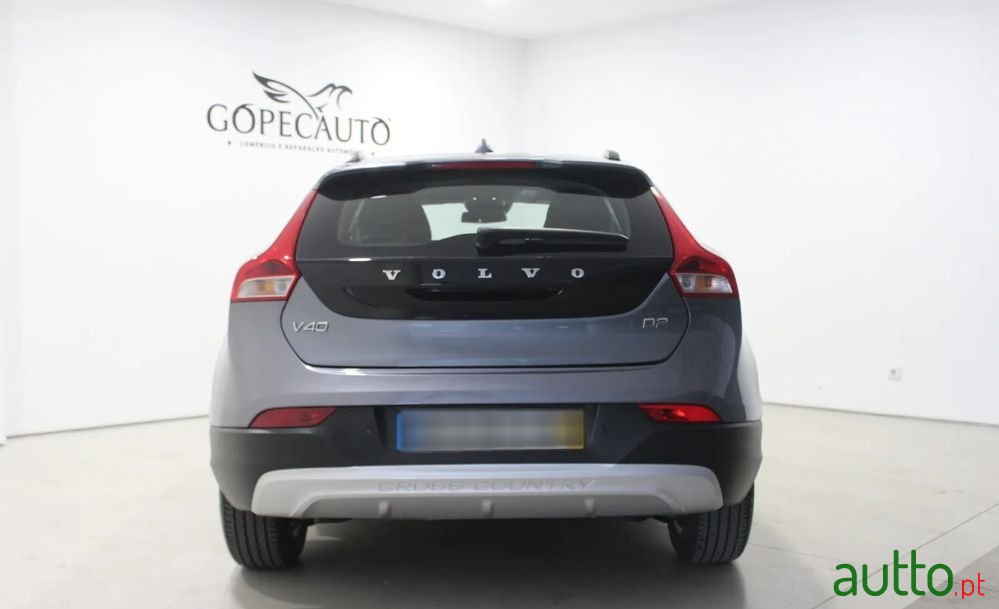 2017' Volvo V40 photo #5