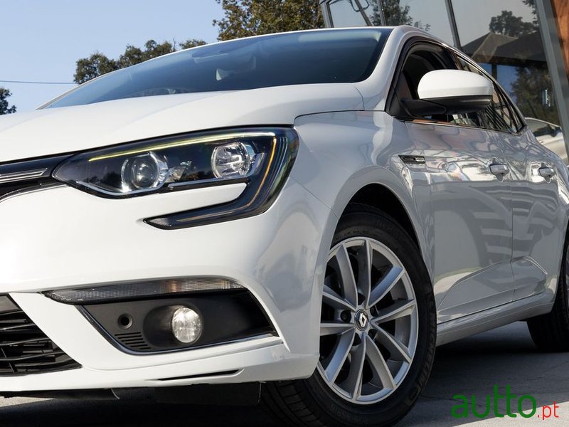 2016' Renault Megane photo #4