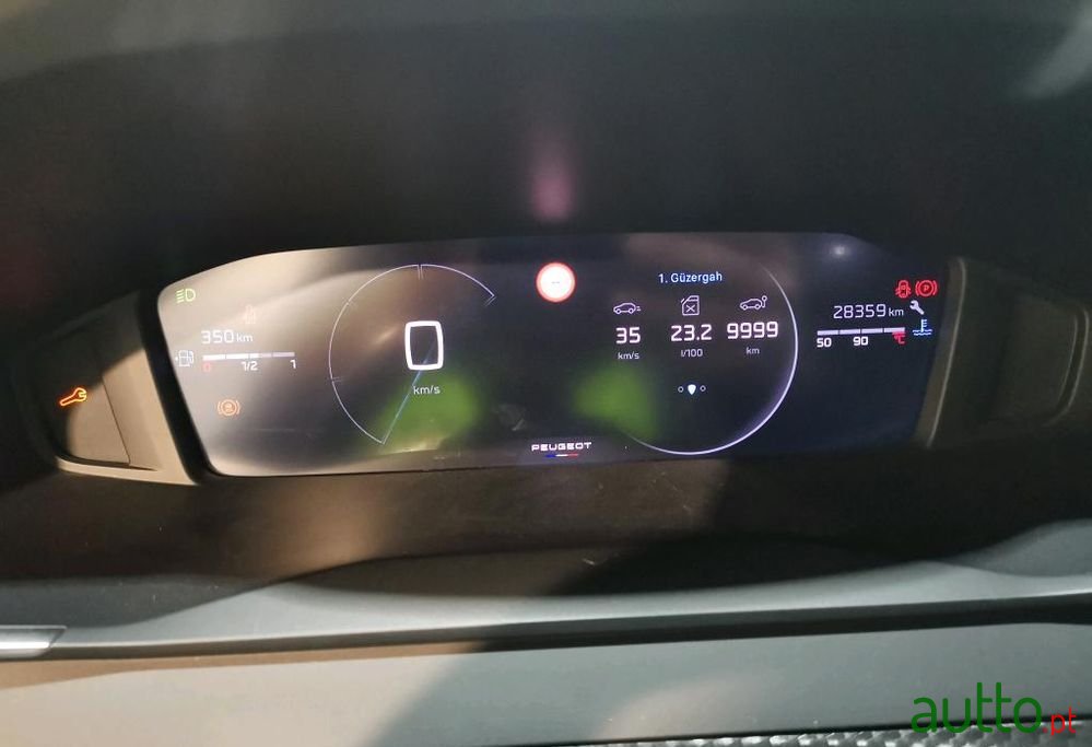 2024' Peugeot 2008 photo #5