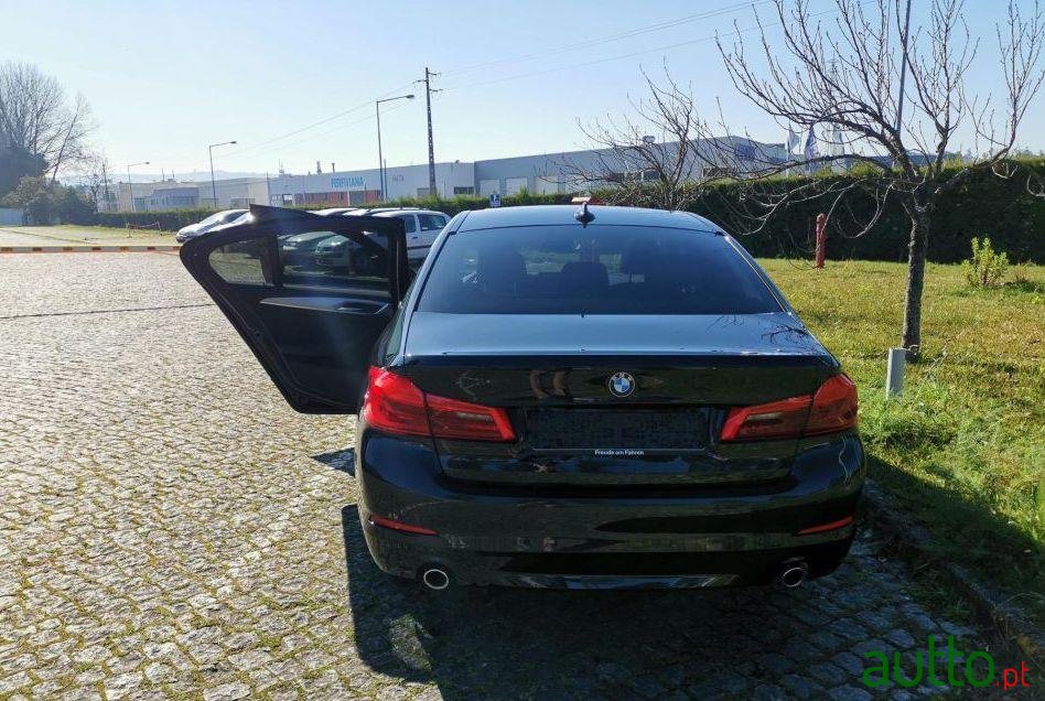 2018' BMW 530 photo #3