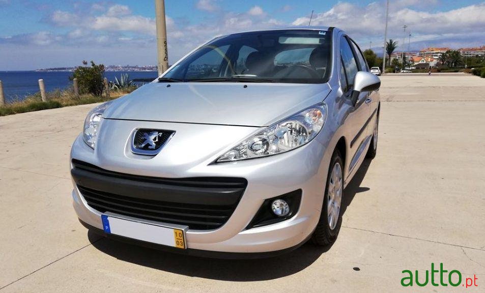 2010' Peugeot 207 photo #2