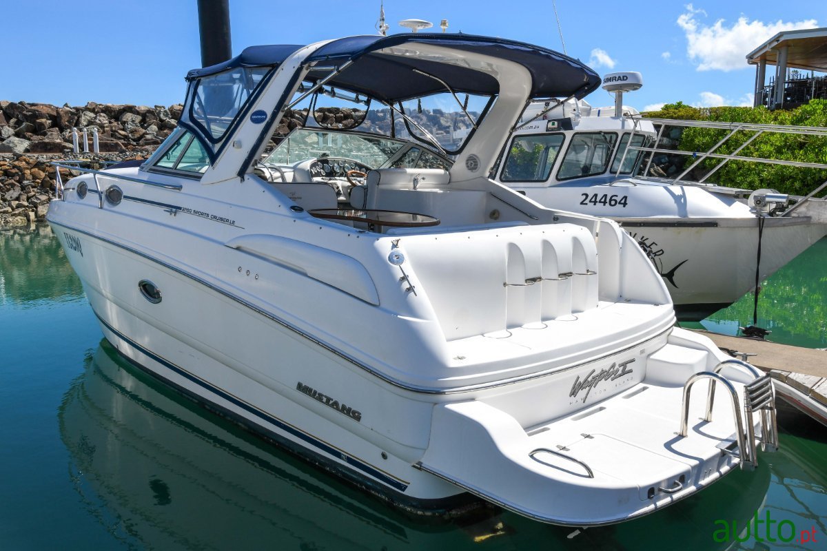 2005' MYACHT MUSTANG 3200 SPORTS CRUISER photo #4