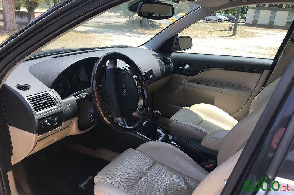 2004' Ford Mondeo photo #1