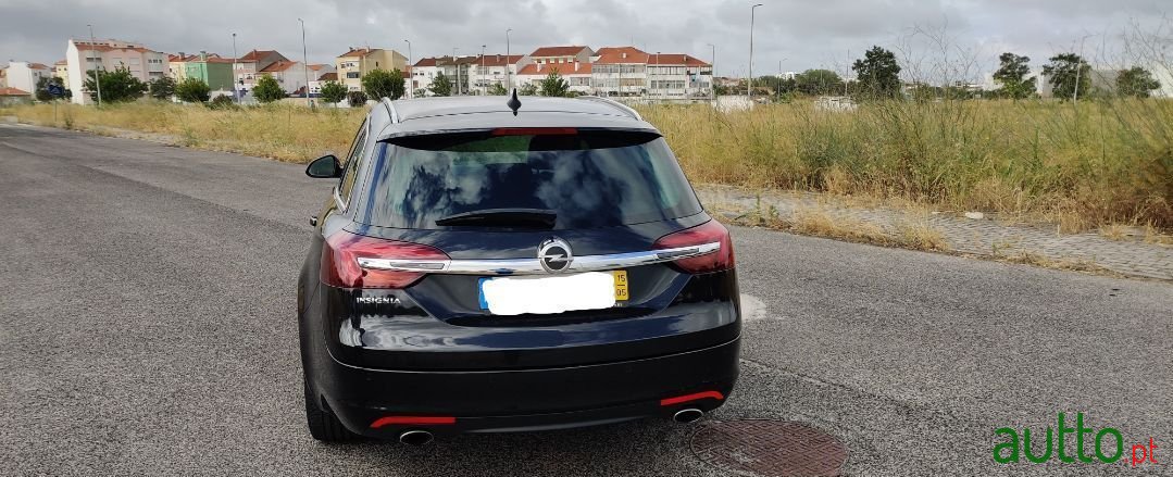 2015' Opel Insignia Sports Tourer photo #3