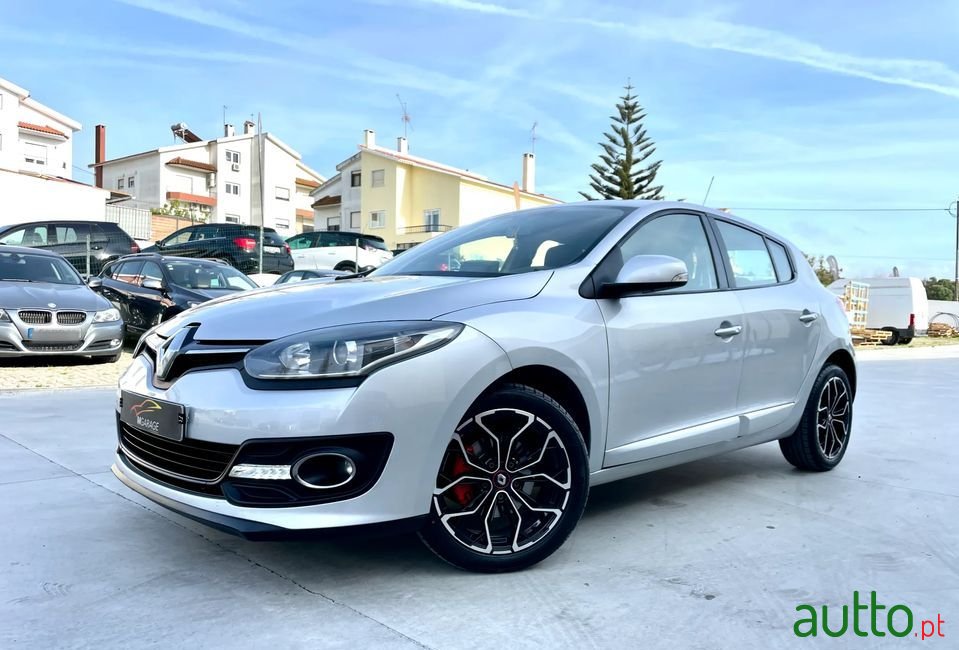 2015' Renault Megane photo #1