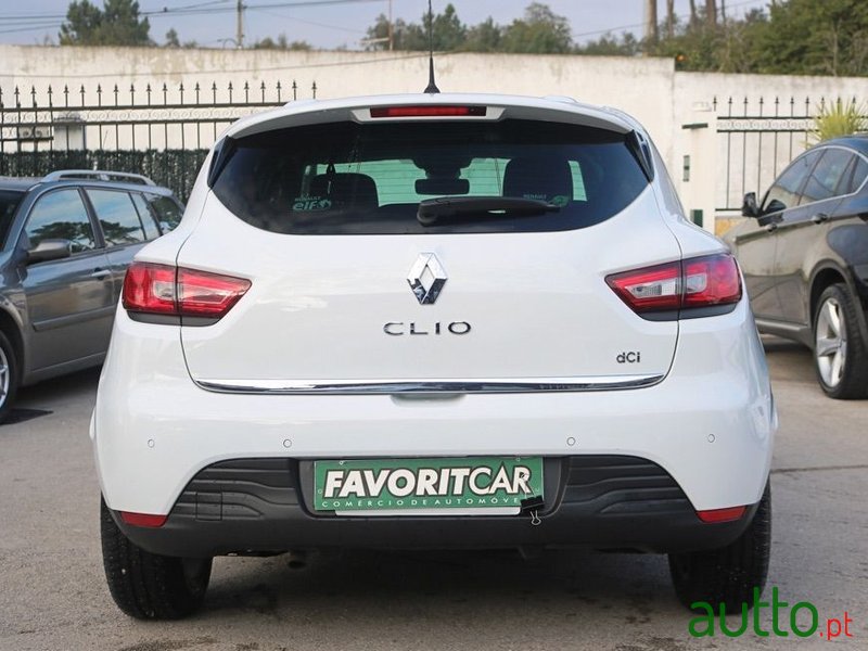 2016' Renault Clio photo #5