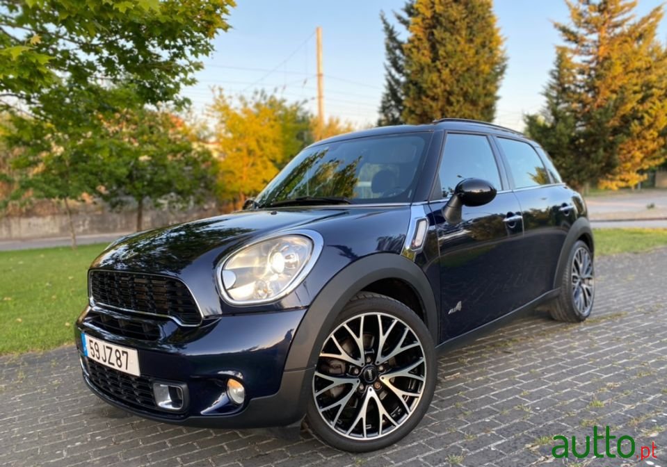 2010' MINI Countryman Cooper-S photo #1