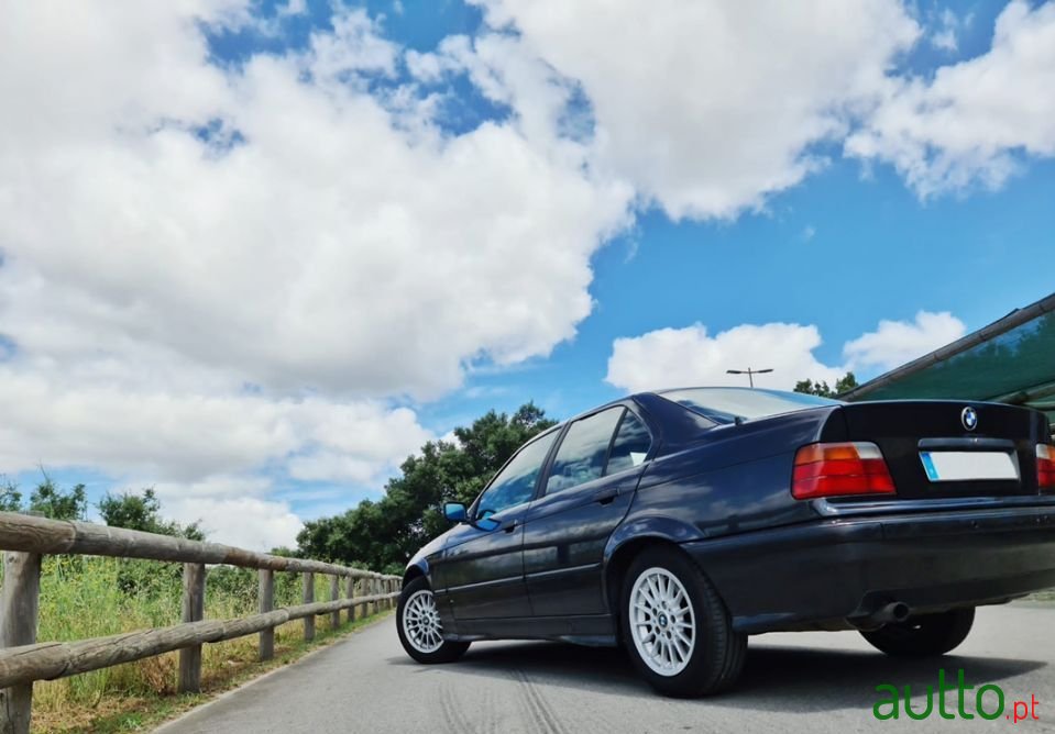 1991' BMW 316 photo #4