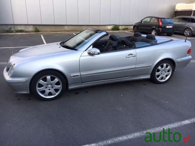 2001' Mercedes-Benz CLK 200 photo #7